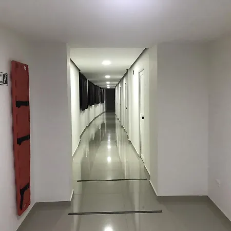 Hostel Axorooms *
